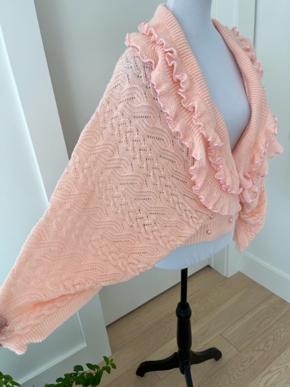 VINTAGE Eaton Batwing Lacy Cable Knit Cardigan Ruffles Feminine Romantic 70's - Picture 6 of 17